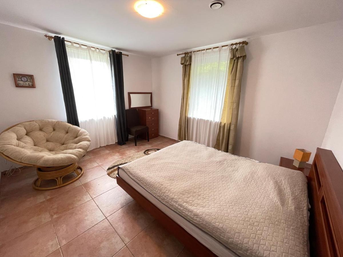 Dom Kapitana Villa Mikołajki Exteriör bild